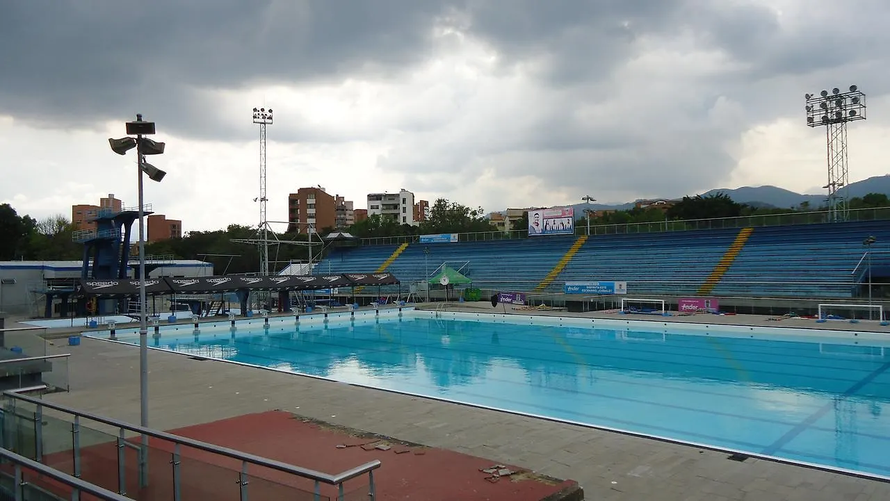Iris Hostel Медельин 0*,